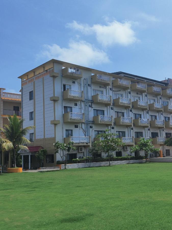 Viceroy Beach And Spa Resort Mandarmani Bagian luar foto