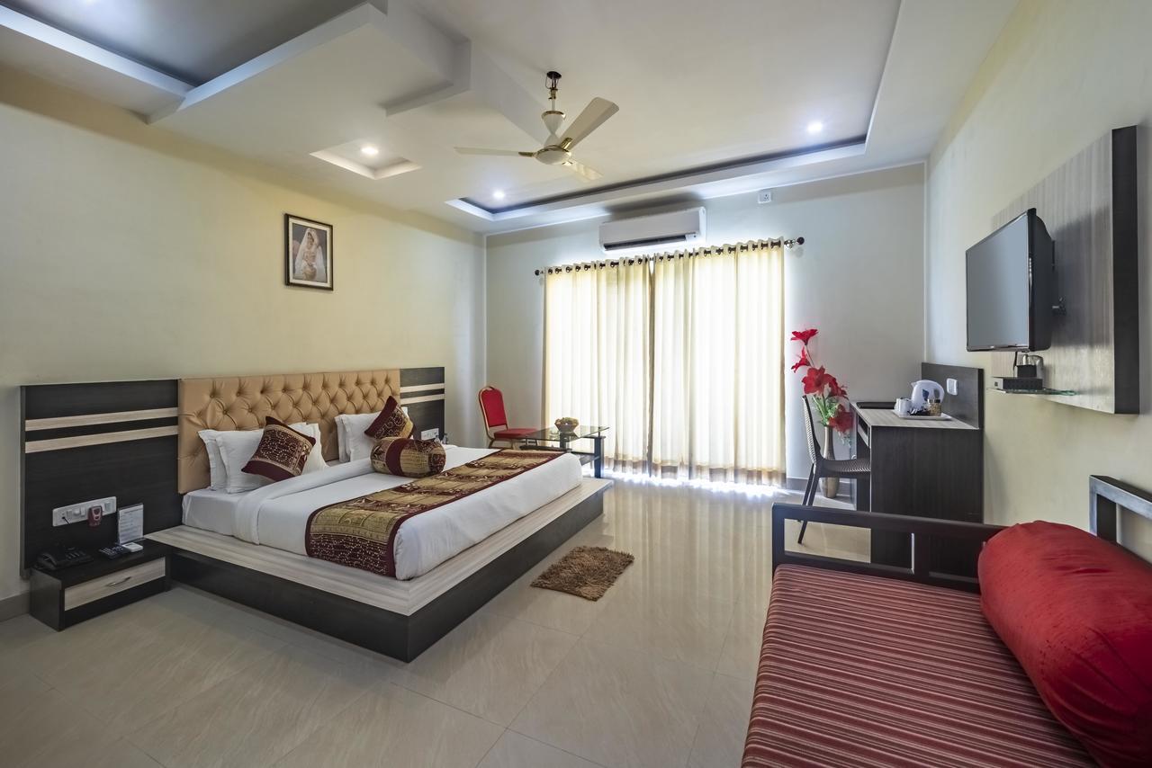 Viceroy Beach And Spa Resort Mandarmani Bagian luar foto